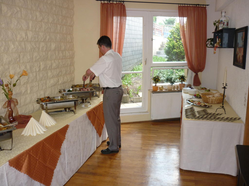 Hotel Waldhaus-Hutzelhoeh Ruhla Ngoại thất bức ảnh